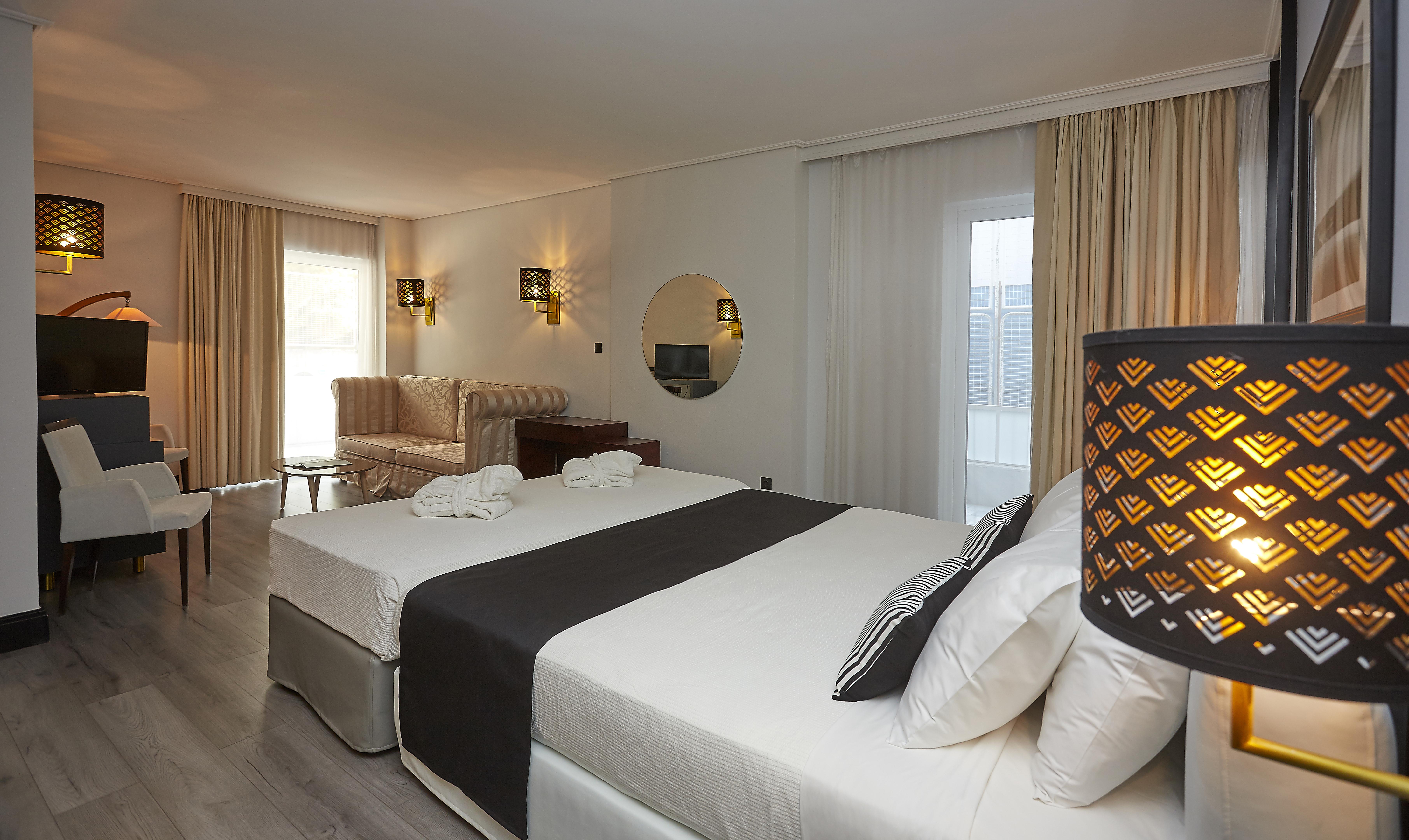 Athenian Riviera Hotel& Suites Exteriér fotografie
